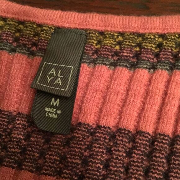 ALYA Multicolor Knitted Striped Scoop Neck Full Button Front Tank Top - Picture 7 of 9